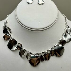 Elegant Silver Necklace and Earring Set